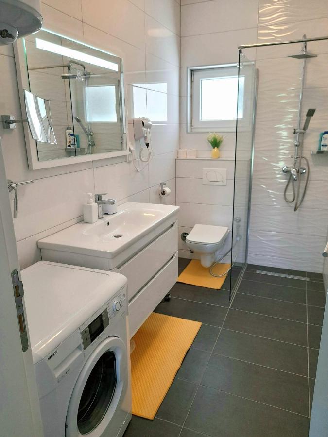 Una Luxury Home بيهاتش المظهر الخارجي الصورة