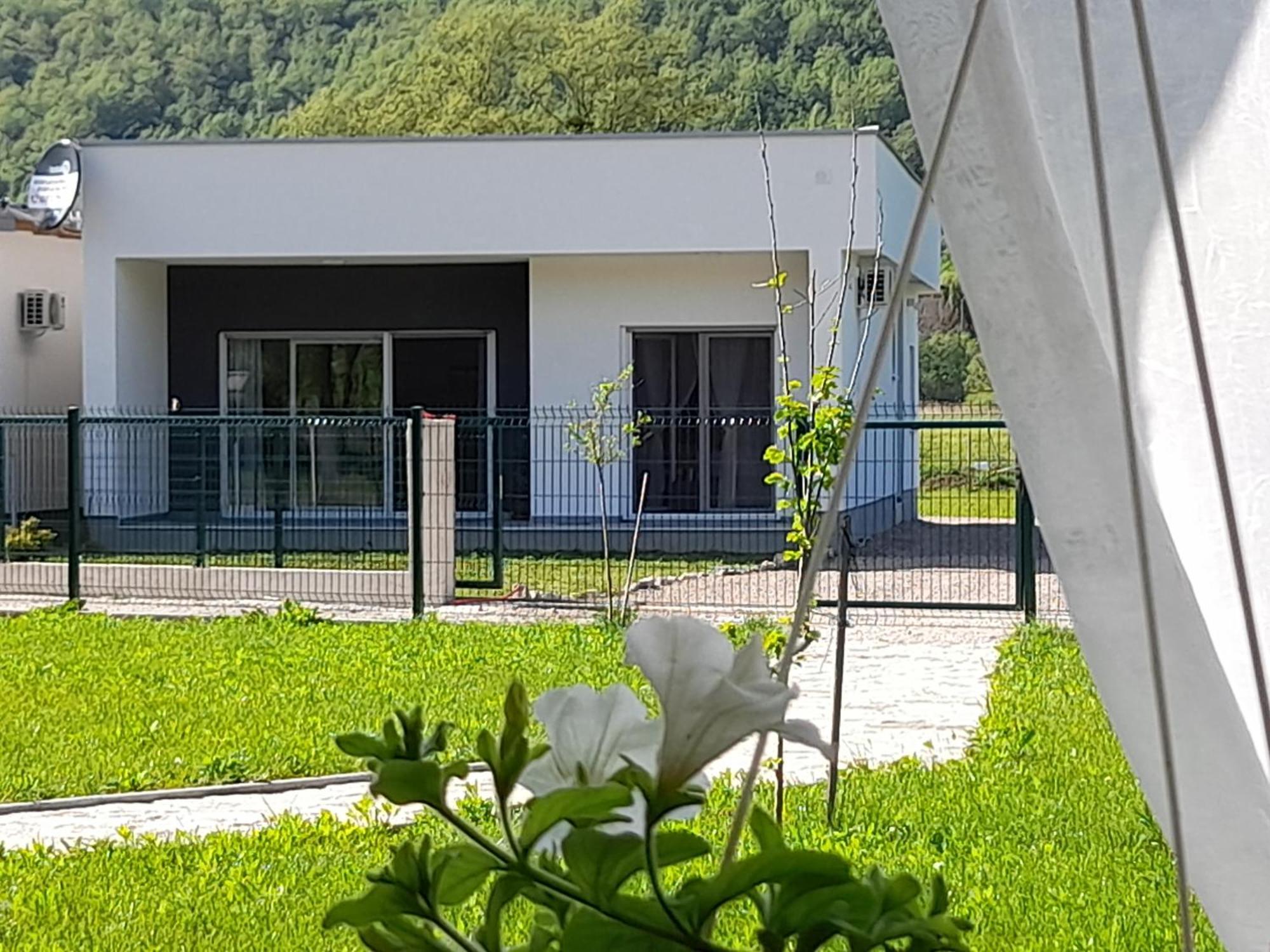 Una Luxury Home بيهاتش الغرفة الصورة